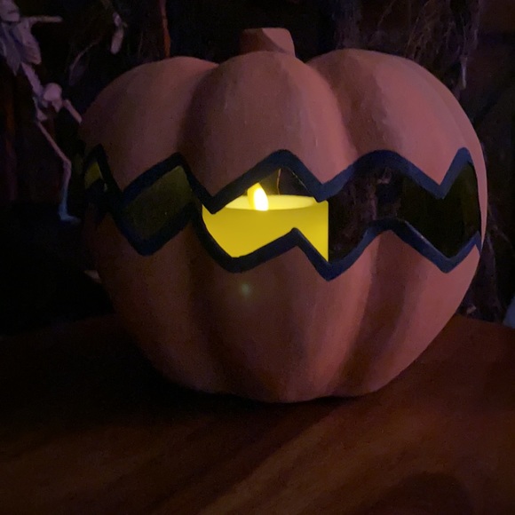 Pottery Barn Kids Charlie Brown Peanuts Pumpkin Luminary Rare 2017 Collection🎃 - Picture 7 of 17